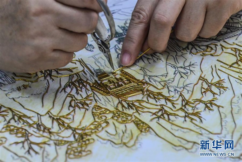 無(wú)形文化財(cái)の景泰藍(lán)で描く絵畫(huà)