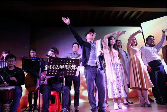 襄陽初回の個(gè)人詩歌音楽スペシャル公演