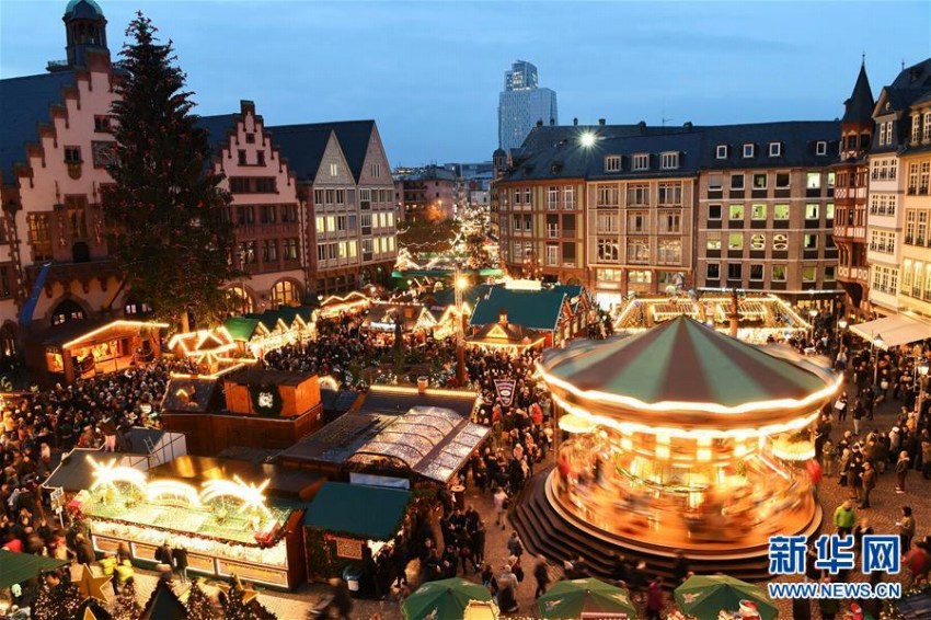 ドイツのフランクフルトでクリスマス?マーケットがオープン