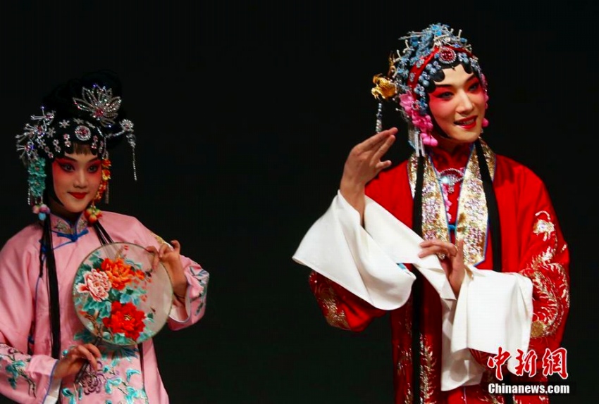 名著「金瓶梅」から構(gòu)想を得た京劇「金簪記」が北京市で初公演