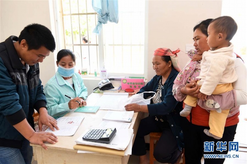 山奧の村に醫(yī)療サービスを提供する「白衣の天使」