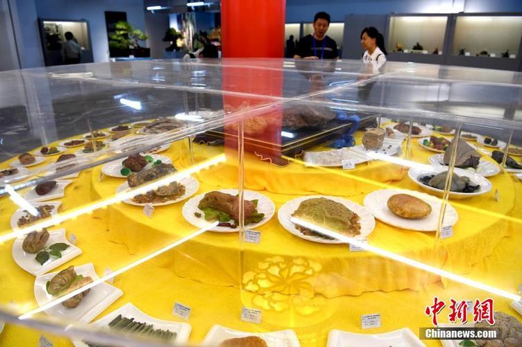 本物そっくり！「石でできたグルメ」広西チワン族自治區(qū)南寧に現(xiàn)る