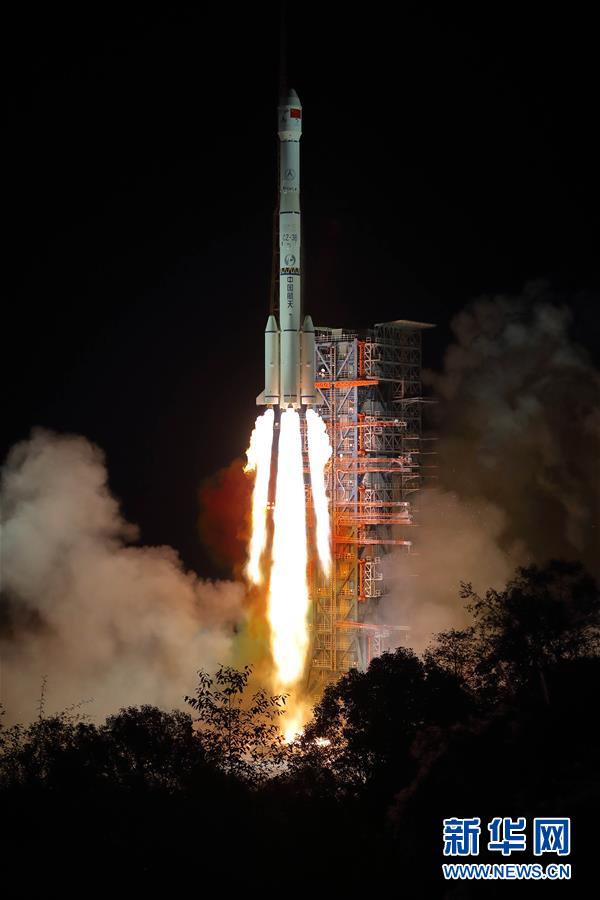 月探査機(jī)「嫦娥4號」が打ち上げに成功