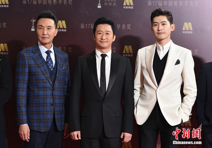 レッドカーペットにスター続々　映畫賞「第17回中國(guó)電影華表奨」