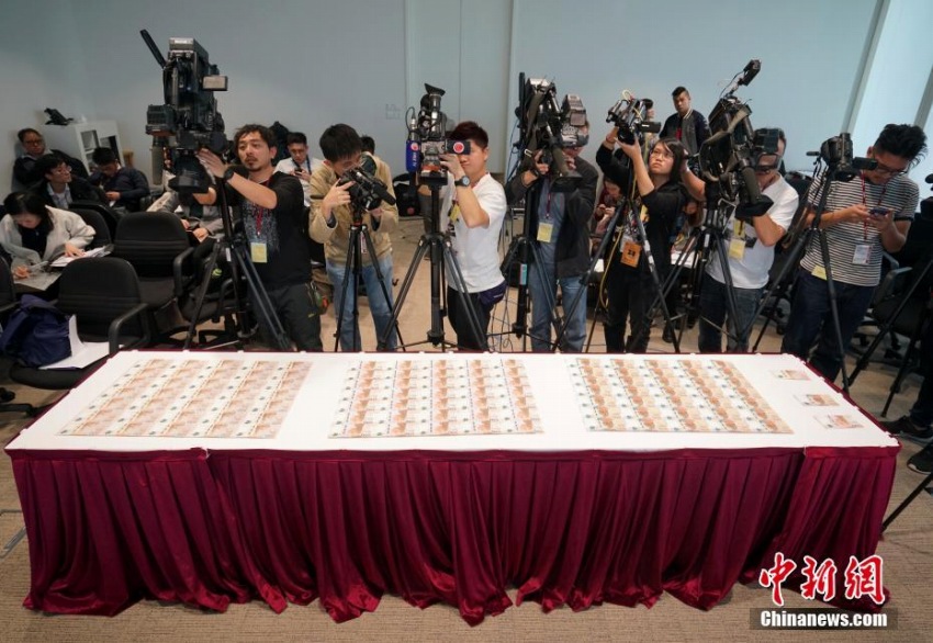 1000香港ドル札の新札が12日より正式に流通開始