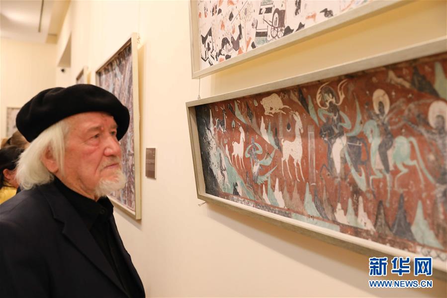 ウズベキスタンで「新シルクロード上の青いコンテナ」交流イベント