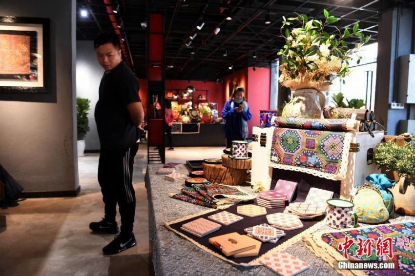 南寧市に無(wú)形文化財(cái)生活館　スタイリッシュな無(wú)形文化財(cái)グッズ人気に