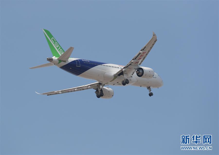 中國産大型旅客機(jī)「C919-103」機(jī)が初飛行に成功