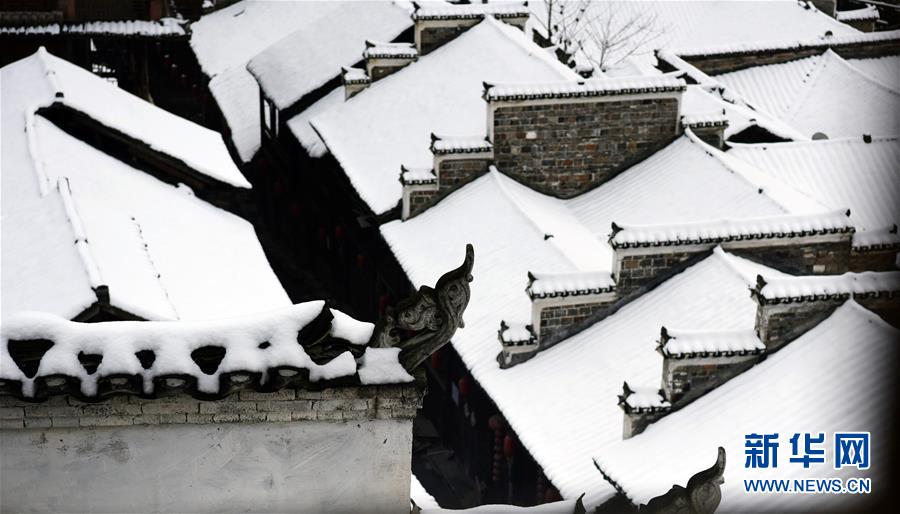 雪化粧した中國各地の歴史ある建物が格別の美しさに