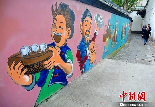 福建省の歴史あるストリート朱紫坊歴史文化街區(qū)をグラフィティーが飾る
