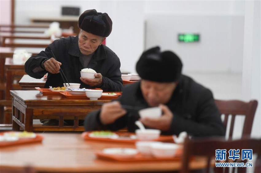 「舌の上の中國」ならぬ「舌の上の老人ケア」、浙江省に高齢者向け食堂