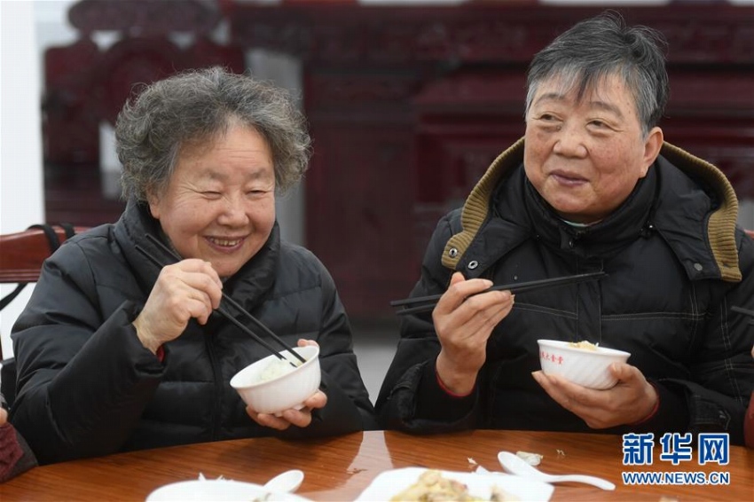 「舌の上の中國」ならぬ「舌の上の老人ケア」、浙江省に高齢者向け食堂