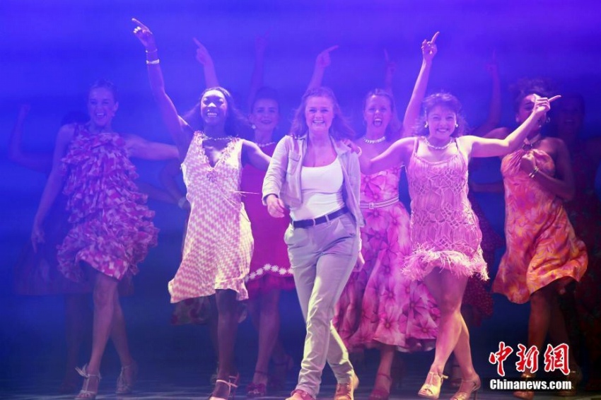 大ヒットミュージカル?マンマ?ミーア！が香港地區(qū)で上演