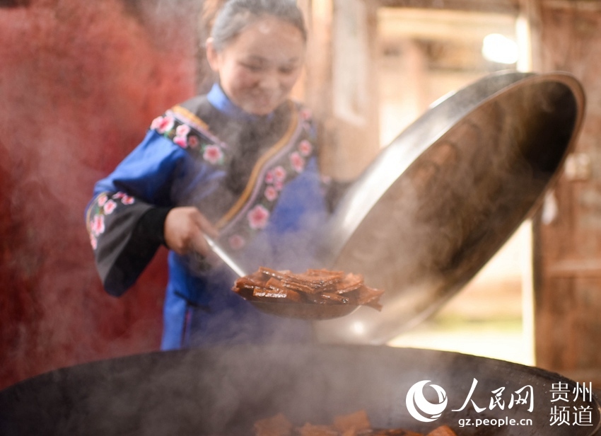 懐かしの味?豆香干を求めて　貴州省ミャオ族