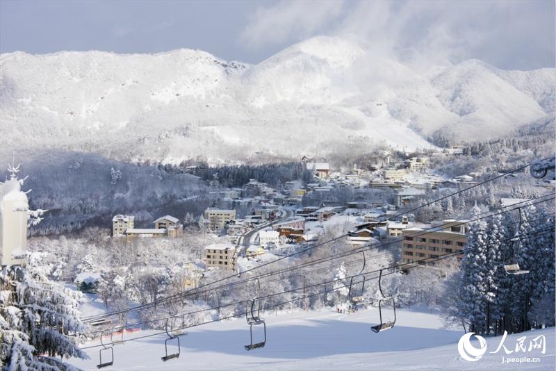 最上部に広がる美しい樹氷原　山形県山形市の蔵王溫泉スキー場