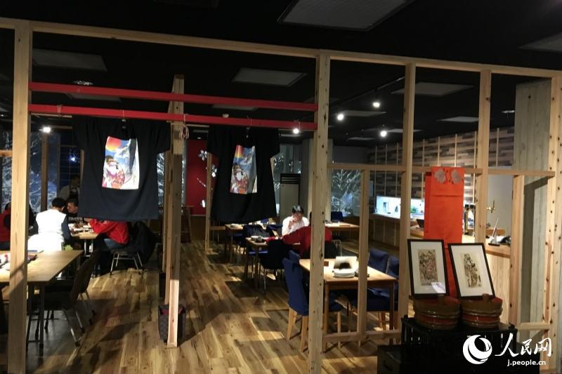 最上部に広がる美しい樹(shù)氷原　山形県山形市の蔵王溫泉スキー場(chǎng)