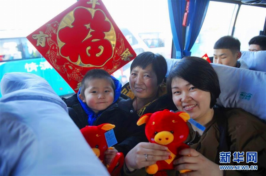 安徽省、帰省した出稼ぎ労働者向けの無料お迎えバス