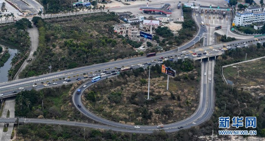 深セン交通警察が春運(yùn)におけるヘリコプターによる初の道路探査実施