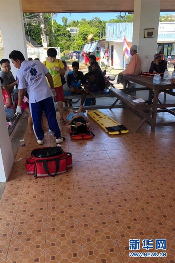 タイ?プーケットでまたボート衝突事故　中國人観光客11人が負(fù)傷