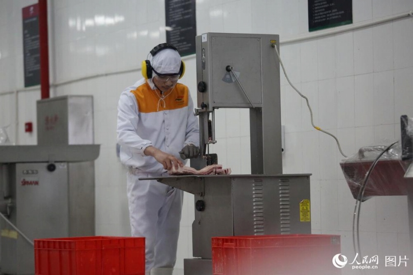 中國の高速鉄道で販売される弁當(dāng)の工場を訪ねる