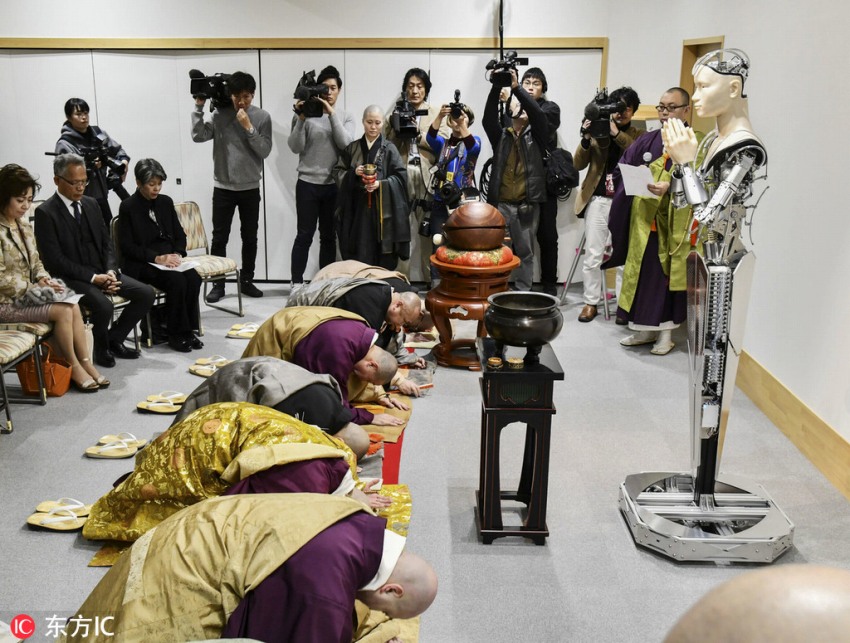 京都の高臺寺が法話行うアンドロイド観音を公開　日本