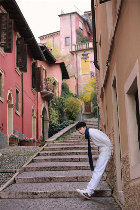 若手俳優(yōu)の劉昊然がイタリア観光大使に