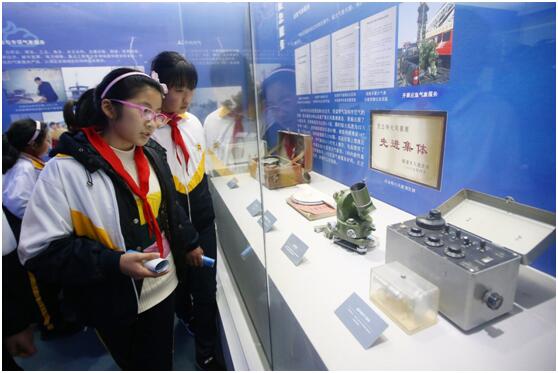 中國の気象衛(wèi)星は世界にサービスを提供 気象局局長