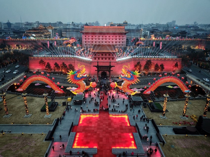 古都?西安で地下鉄工事中に古代遺跡発見