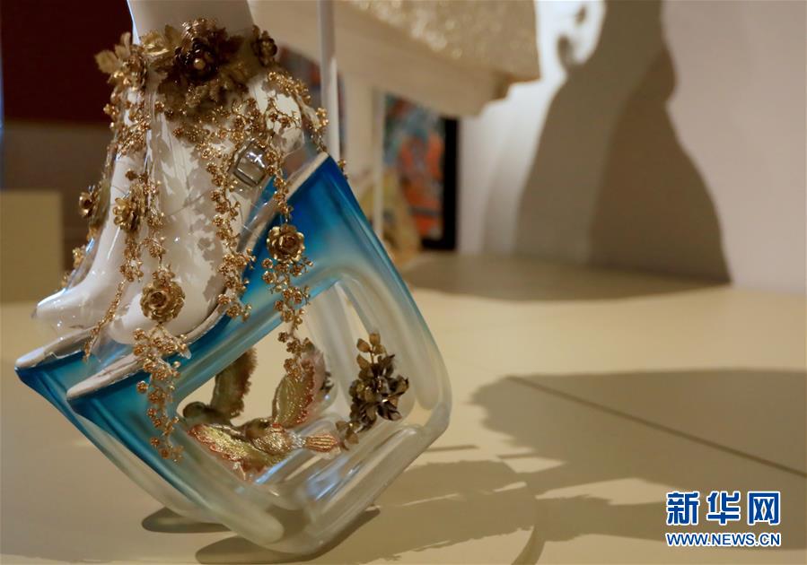 中國(guó)の有名ファッションデザイナー郭培氏「中國(guó)文化は蕓術(shù)創(chuàng)作の源」