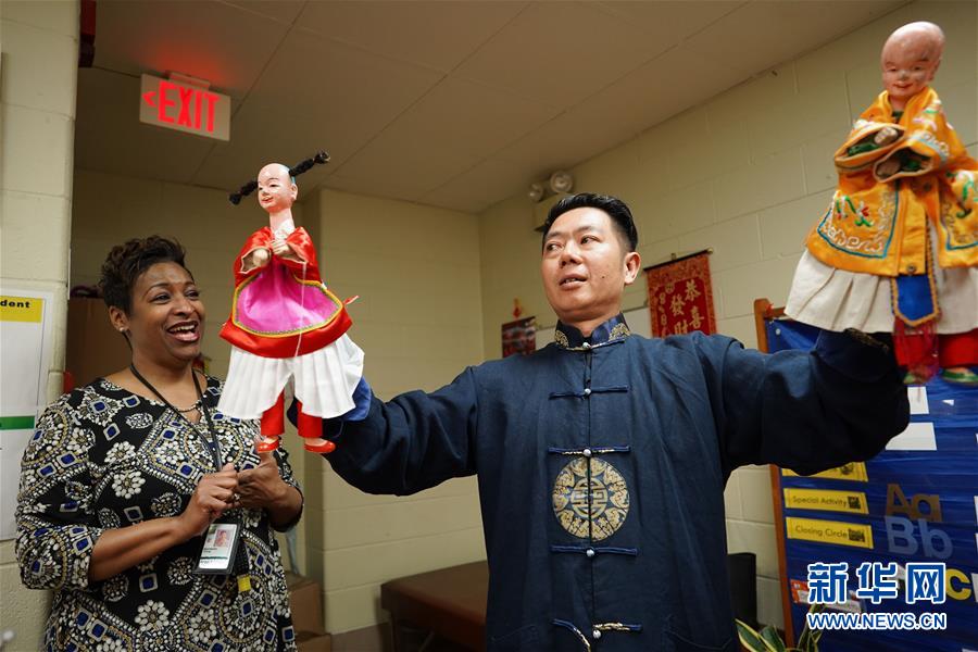 福建?布袋劇の伝承者が米國で民間交流