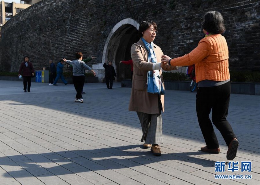 中國(guó)侵略日本軍南京大虐殺遭難同胞紀(jì)念館のボランティア吉川淳子さん