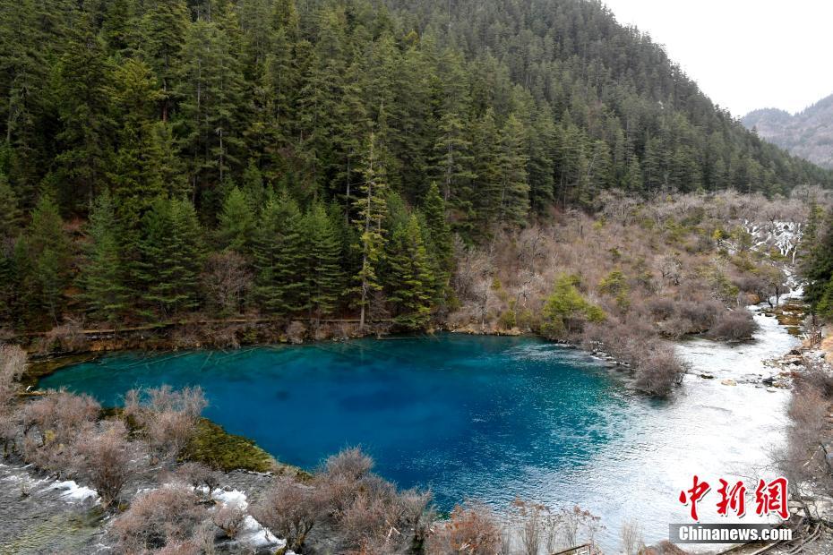 春の九寨溝、息を呑むほどの美しさ　四川省