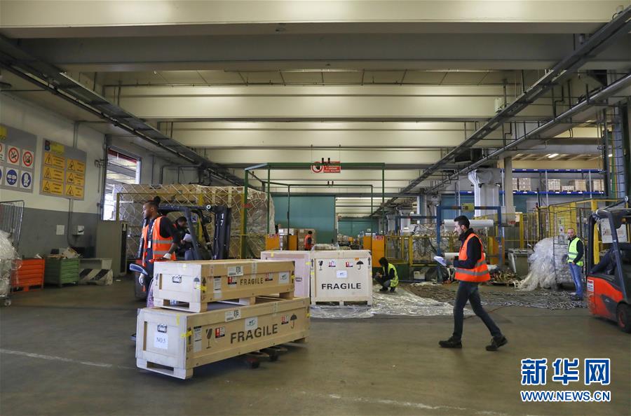 中國から流出した文化財、イタリアから帰國の途につく