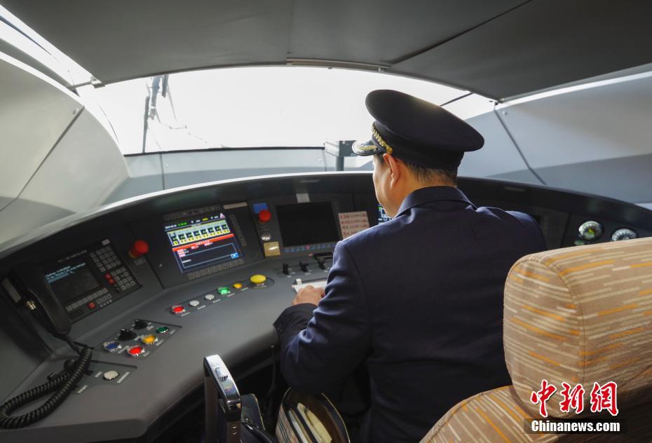 中國の鉄道ダイヤ改正、青島も北京から3時間圏內(nèi)に