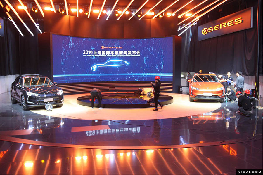 上海モーターショー　各展示ブースが急ピッチで準(zhǔn)備進(jìn)行中