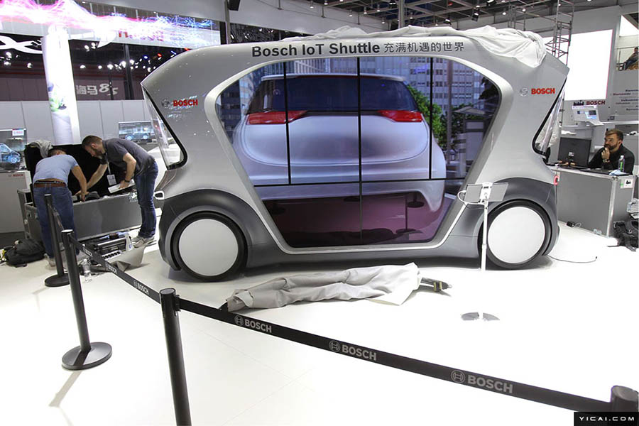 上海モーターショー　各展示ブースが急ピッチで準備進行中