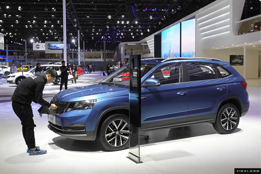 上海モーターショー　各展示ブースが急ピッチで準(zhǔn)備進(jìn)行中