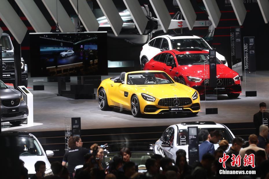 各自動(dòng)車(chē)メーカーの革新の成果目の當(dāng)たりに　上海モーターショー開(kāi)幕初日