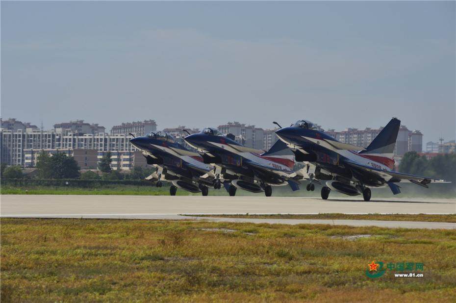 「國家」を代表して中國の空を舞う曲技飛行隊?八一飛行表演隊