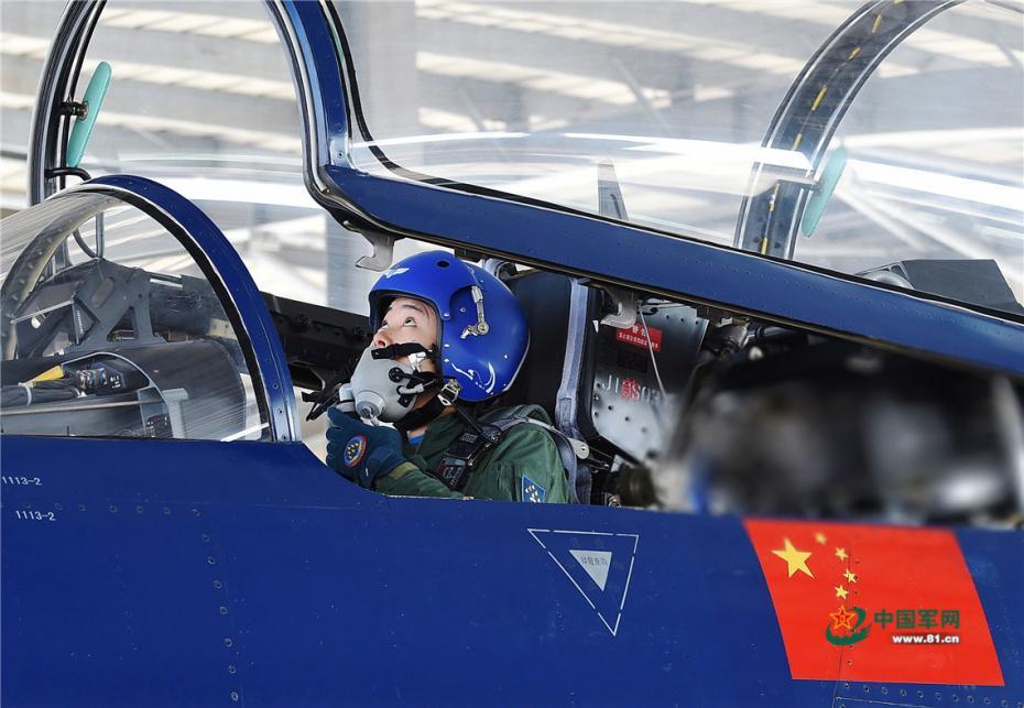 「國家」を代表して中國の空を舞う曲技飛行隊?八一飛行表演隊