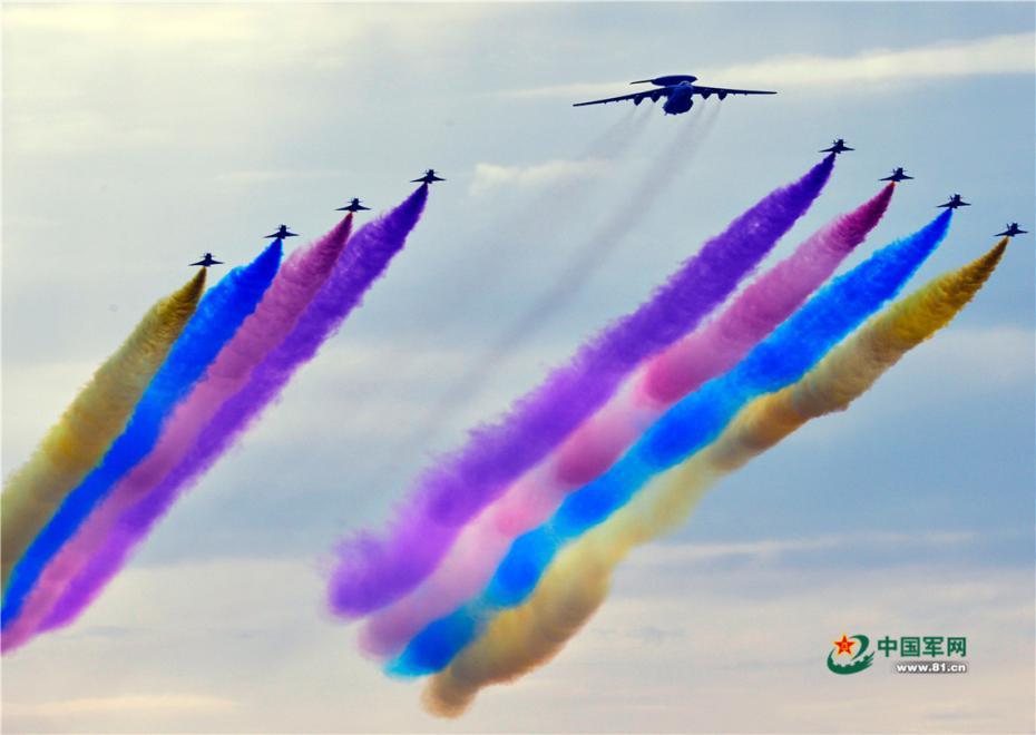 「國家」を代表して中國の空を舞う曲技飛行隊?八一飛行表演隊