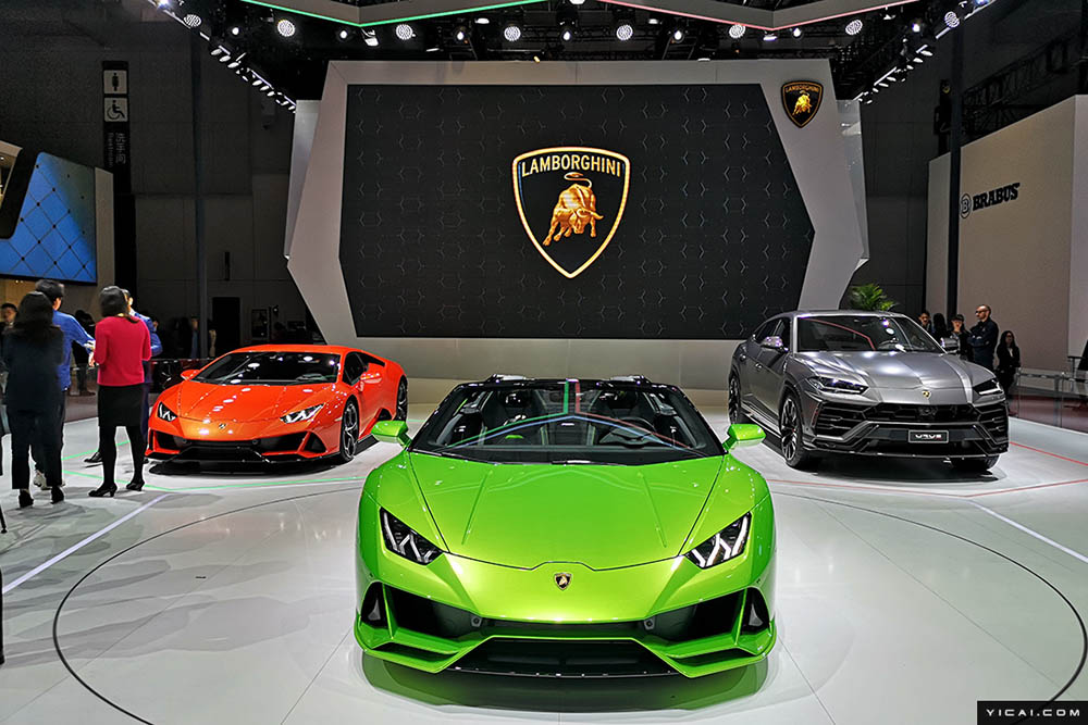 ランボルギーニの次世代V10スーパーカー登場　上海モーターショー