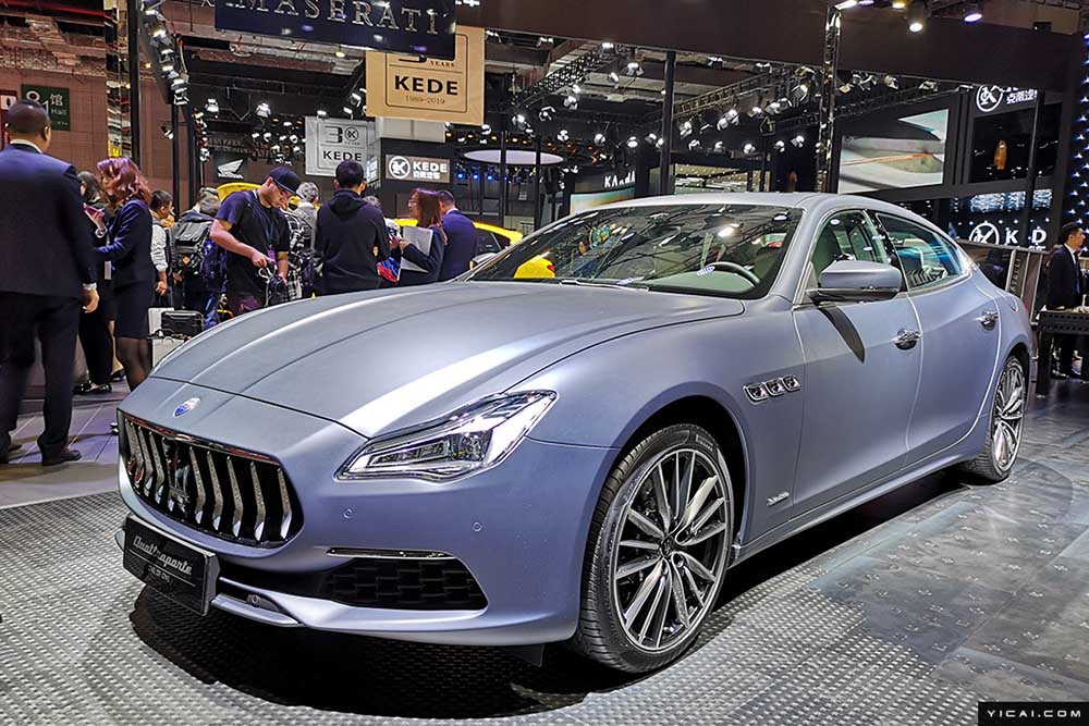 ランボルギーニの次世代V10スーパーカー登場　上海モーターショー