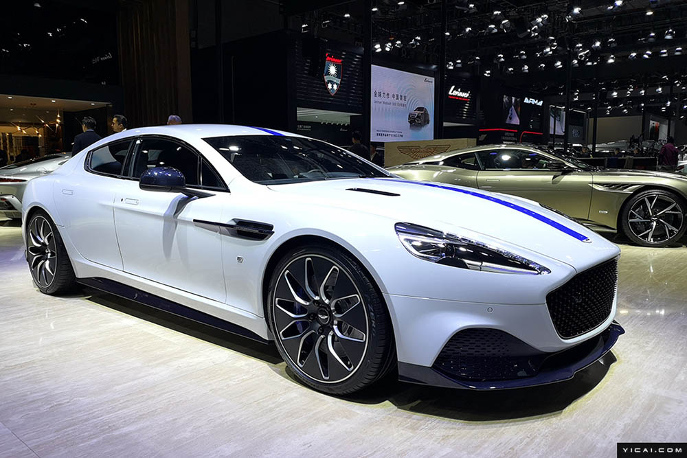 ランボルギーニの次世代V10スーパーカー登場　上海モーターショー