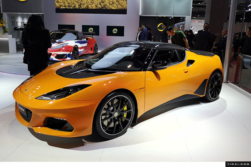 ランボルギーニの次世代V10スーパーカー登場　上海モーターショー