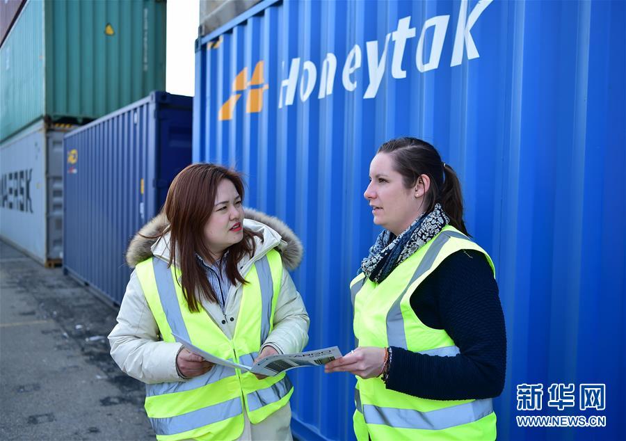 ドイツと中國(guó)の貿(mào)易拠點(diǎn)となっているライン川沿いの「チャイナタウン」