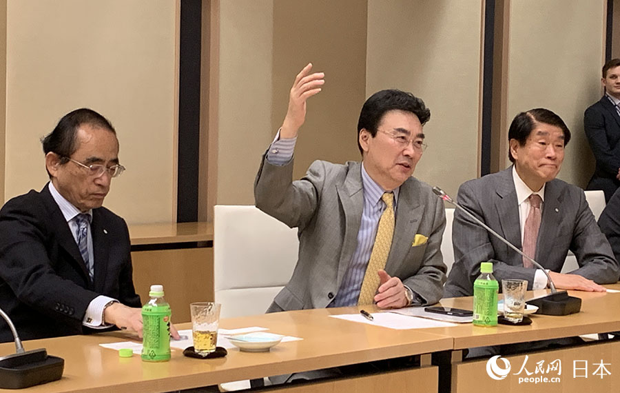 東京で上海交通大學(xué)日本研究センター東京事務(wù)所の開(kāi)所式