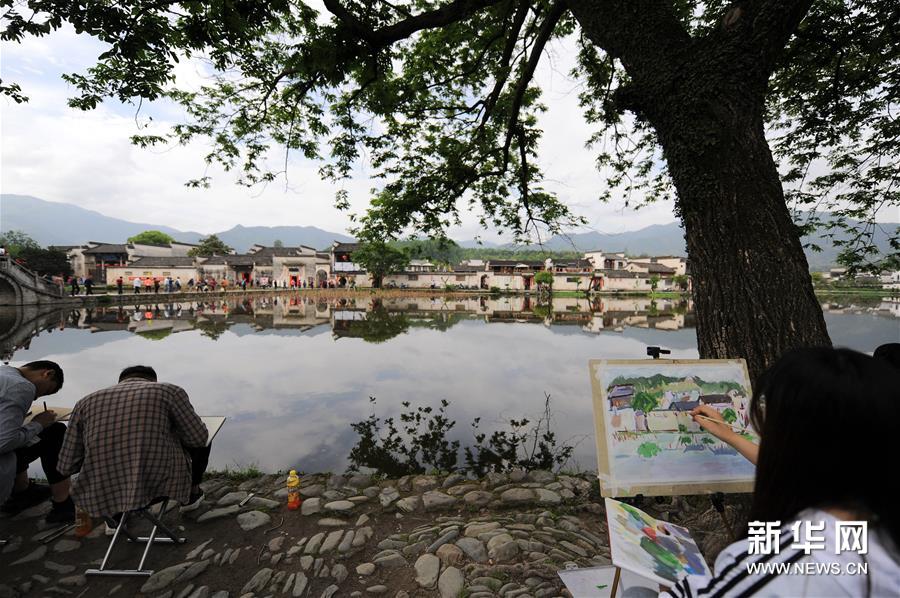 安徽省の古い村落、寫生のベストシーズンに