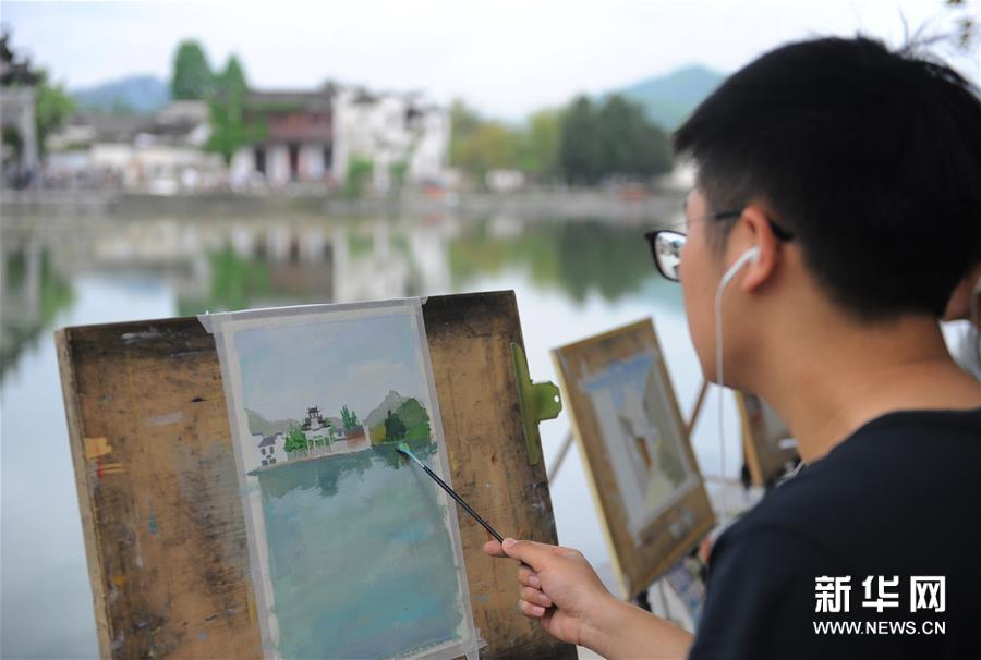 安徽省の古い村落、寫(xiě)生のベストシーズンに