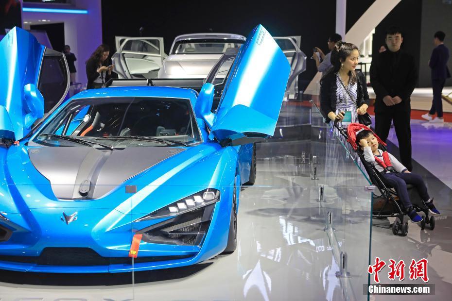上海モーターショー、最終日も來場者數(shù)衰えず